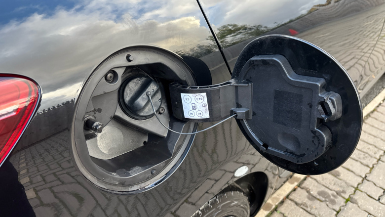 Renault Clio 1.0 TCe 90 RS Line 5dr Petrol Hatchback